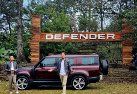 Land Rover Việt Nam chính thức giới thiệu mẫu xe Defender 130 mới