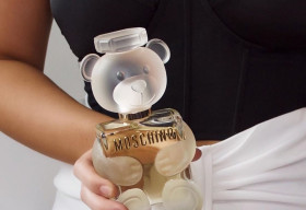Bộ sưu tập Moschino Toy – Hương thơm gợi cảm và tinh nghịch
