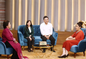 Hồng Vân “cao tay” đặt vấn đề khiến anh chồng hay ghen đứng hình