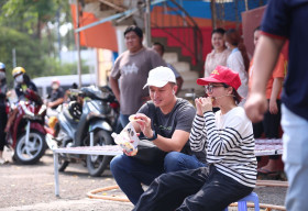 Thanh Ngọc được chồng bác sĩ hộ tống đến ghi hình Mái ấm gia đình Việt