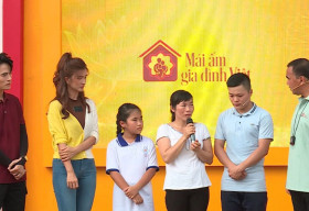MC Quyền Linh khâm phục người phụ nữ nghèo vượt khó nuôi con học thành tài