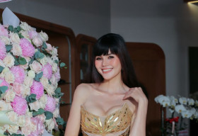 Hoa hậu Kim Nguyên khoe vòng một nóng bỏng, ‘nổi bần bật’ giữa sự kiện