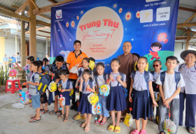 Thiện nguyện Ngày Mai mang “trung thu yêu thương” đến Phú Yên