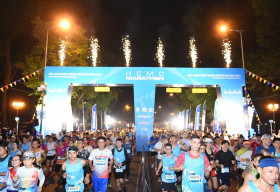 Hàng ngàn người chạy bộ mở đầu năm mới 2024 cùng HCMC Marathon