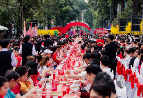 Coca-Cola sum họp 1,000 gia đình Việt thưởng thức ‘Bàn Tiệc Tết Diệu Kỳ’