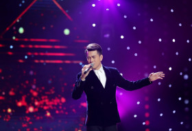 Ca sĩ Hồ Trung Dũng: “Tự hào vì cho bản thân liều lĩnh khám phá và thử sức”