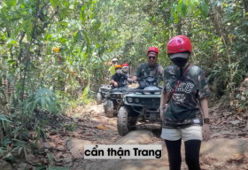 Tiến Luật gặp sự cố khiến Thu Trang lo lắng khi lái xe địa hình vào rừng
