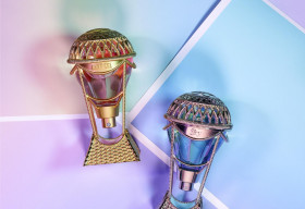 Bung tỏa sức năng động cùng những hương thơm sắc màu từ Anna Sui