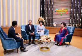 Chồng ghen vợ vì sinh con gái ra không giống cha