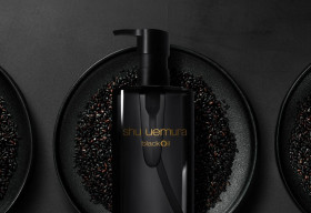 shu uemura ra mắt dầu tẩy trang blackOil – Quyền năng dầu đen, sạch sâu rạng ngời