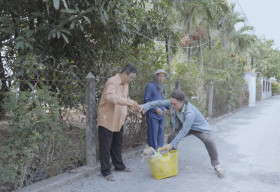 Trung Dân, Hà Linh khuyên mọi người hãy yêu thương, đối xử tốt với thú cưng