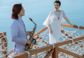 Việt Hương – Hoài Phương kỷ niệm 18 năm ngày cưới đầy lãng mạn