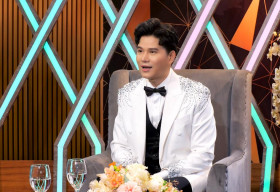 Vũ Mạnh Cường tiết lộ cha mẹ đợi đến 4 giờ sáng mới đón giao thừa