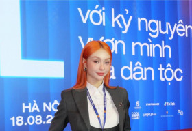 MLee rạng rỡ tham dự hội nghị ‘KOL với Kỷ Nguyên Vươn Mình Của Dân Tộc’