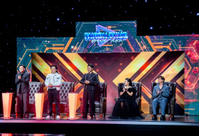 Producer Bảo Kun “phi” thẳng lên sân khấu, “hơn thua” với producer Chí Tâm