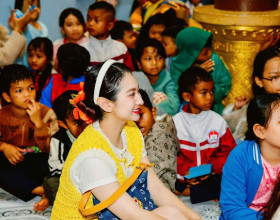 Cao Mỹ Kim trao 1000 phần quà cho các em  thiếu nhi dịp Tết Trung Thu