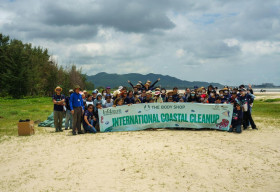 The Body Shop Việt Nam kỷ niệm 40 năm International Coastal Clean Up