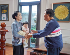 NSND Trịnh Kim Chi ra mắt cùng lúc 2 vai diễn đầu tháng 11