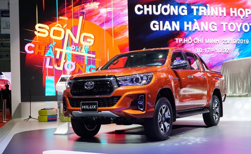 Toyota Hilux Sống Chất Lượng cùng Toyota Việt Nam tại Triển lãm Ô tô Việt Nam 2019