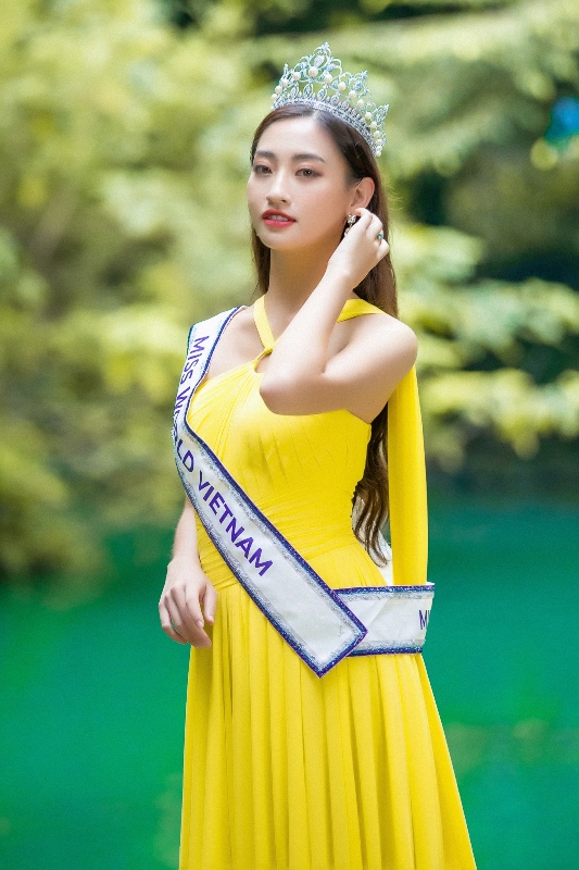 HOA HAU LUONG THUY LINH 30 Hoa hậu Lương Thùy Linh giới thiệu quê hương Cao Bằng trong đoạn clip gửi Miss World