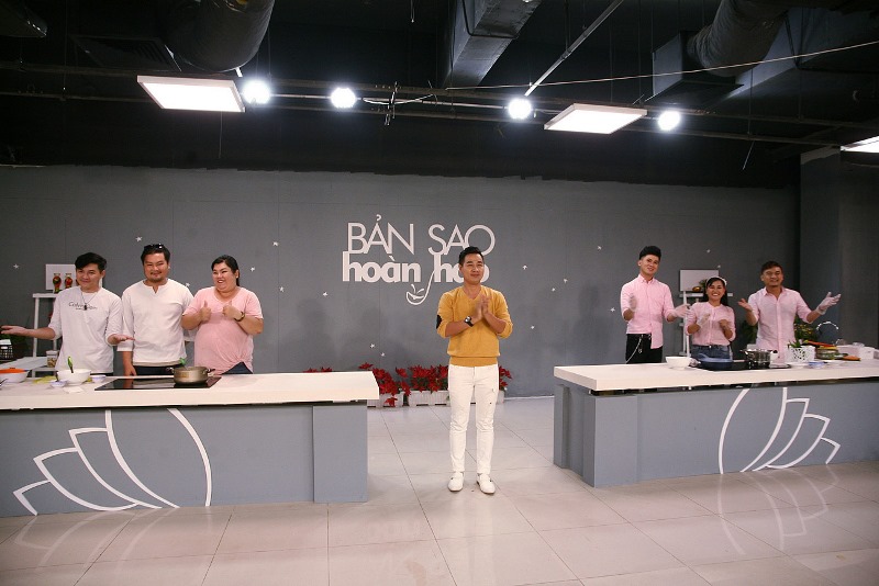 MC Nguyen Khang va 2 doi choi Tham gia game show và bị sự cố, Tuyền Mập phải vay tiền đồng nghiệp