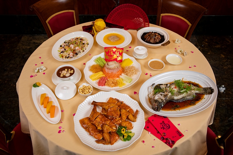 The eight course banquet  Hương vị Tết tại The Reverie Saigon