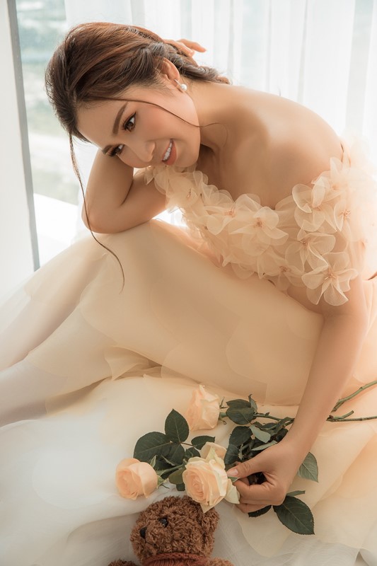 nhu huynh 7 Nghệ sĩ cải lương Như Huỳnh: Đã là Hoa hậu thì đẹp thôi vẫn chưa đủ!