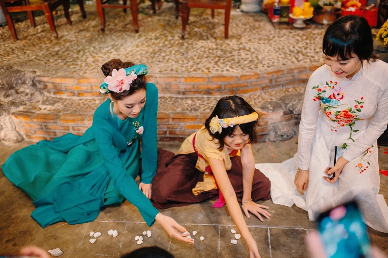 vu thu phuong 10 Vũ Thu Phương tổ chức tiệc du xuân, dàn mỹ nhân Việt xúng xính váy áo trẩy hội