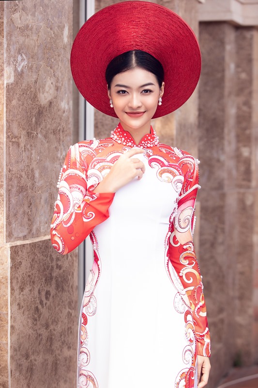 A Hau Kieu Loan 19 Á hậu Kiều Loan thả thính fan sắc đẹp khi diện lại quốc phục của Huyền My