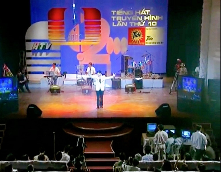 Ca si Duc Tuan luc thi THTH nam 2000 2 Ký Ức Sài Gòn về cuộc thi âm nhạc khó quên của ca sĩ Đức Tuấn