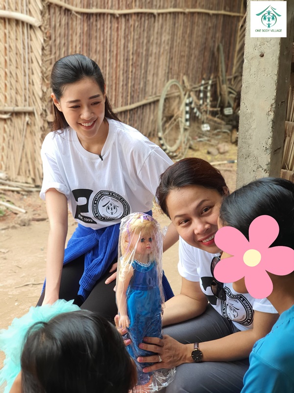Hoa hau Khanh Van Giai cuu tre em gai vi thanh nien 85 Hoa hậu Khánh Vân cùng ngôi nhà One Body Village giải cứu các em gái bị khai thác tình dục
