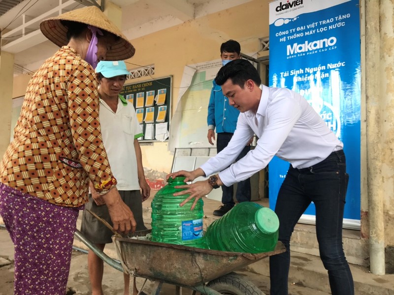 quốc trường máy lọc nước 2 Quốc Trường về Cà Mau, Kiên Giang trao tặng hệ thống máy lọc nước nhiễm mặn giúp người dân