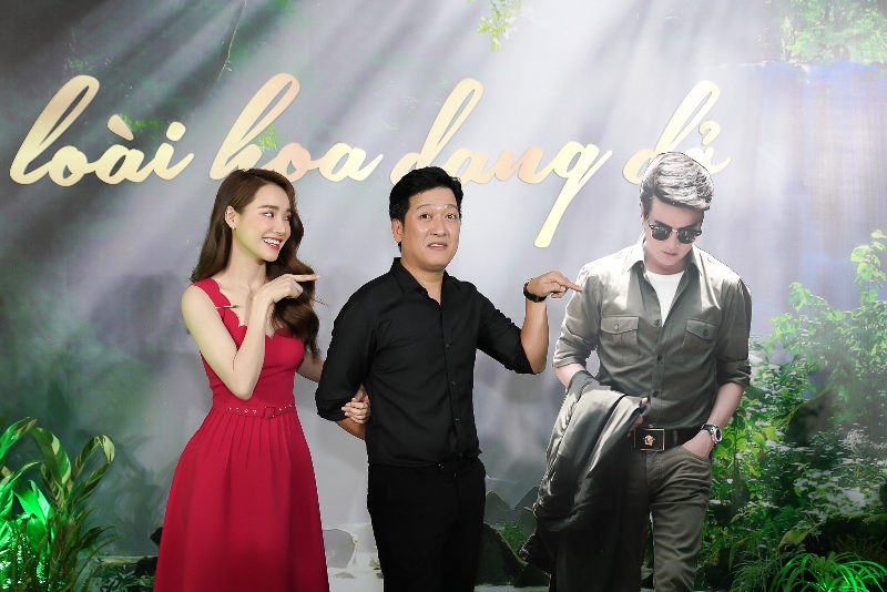 Hop bao chuyen loai hoa dang do 58 Trường Giang   Nhã Phương, Đan Trường   Cẩm Ly cùng dàn sao đình đám mừng Mr Đàm ra mắt MV mới