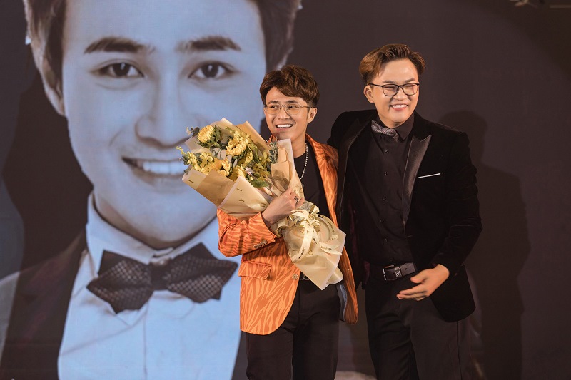 Huynh Lap21 Pháp sư mù lại góp công lớn giúp Huỳnh Lập được vinh danh Nghệ sĩ hài của năm
