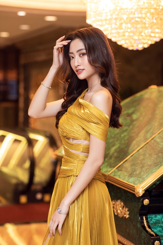 LUONG THUY LINH 15 Hoa hậu Lương Thuỳ Linh lấn sân thị trường bất động sản