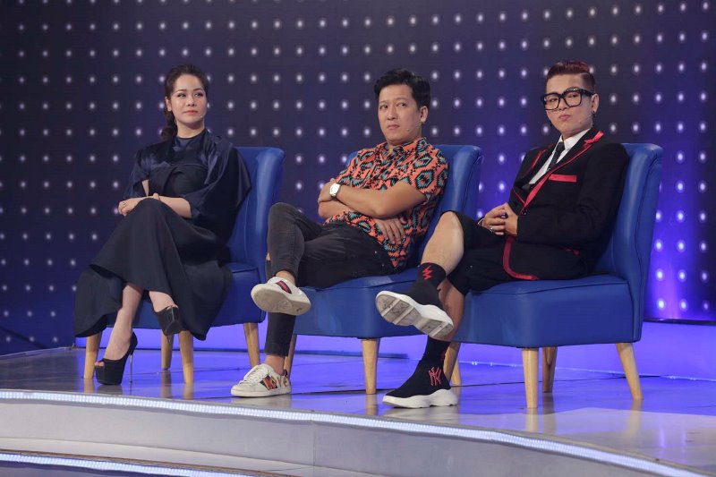 DOI TRUONG GIANG Lâm Khánh Chi chê Nhật Kim Anh “kém sang” trên sóng truyền hình
