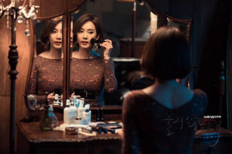 Phim Hoạ mi trong mưa Phim Hoạ mi trong mưa: “Cung đấu” thời hiện đại của màn ảnh Hàn