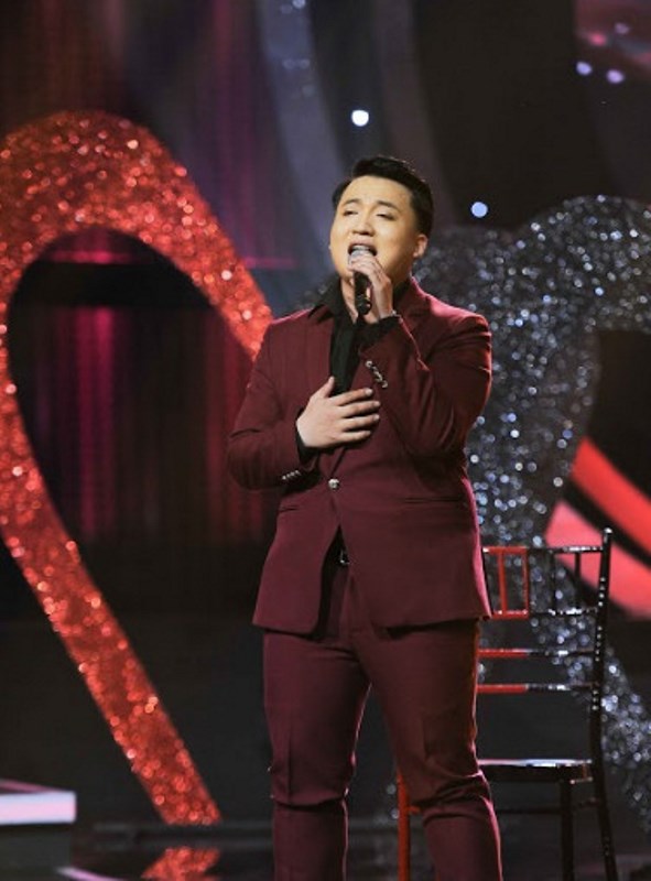 nguyễn thiện thuật Nguyên Vũ xúc động, Giang Hồng Ngọc trầm trồ khi thí sinh hát về cộng đồng LGBT