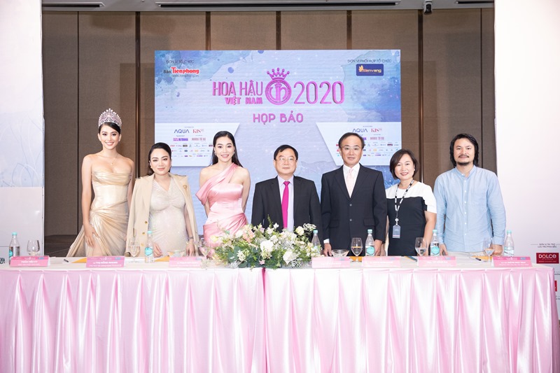 HHVN 2020 4 Dàn hậu đình đám “đổ bộ” họp báo Hoa hậu Việt Nam 2020