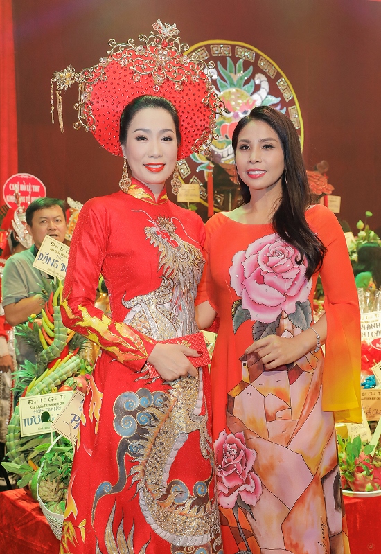 NSƯT Trịnh Kim Chi tổ chức Đại lễ cúng Tổ long trọng 3 NSƯT Trịnh Kim Chi tổ chức Đại lễ cúng Tổ long trọng