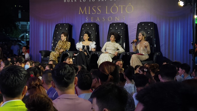 Miss Lô Tô 2020 1 Hơn 1.000 khán giả đến xem, cổ vũ chung kết cuộc thi Miss Lô Tô 2020