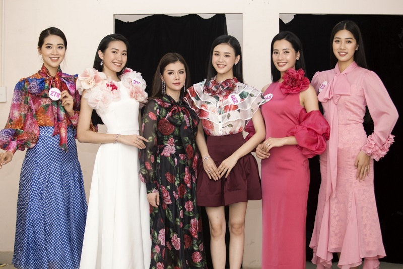 Hoa hậu Việt Nam thời trang NEVA 7 Top 35 thí sinh Hoa hậu Việt Nam hào hứng thử trang phục cho đêm thi thời trang