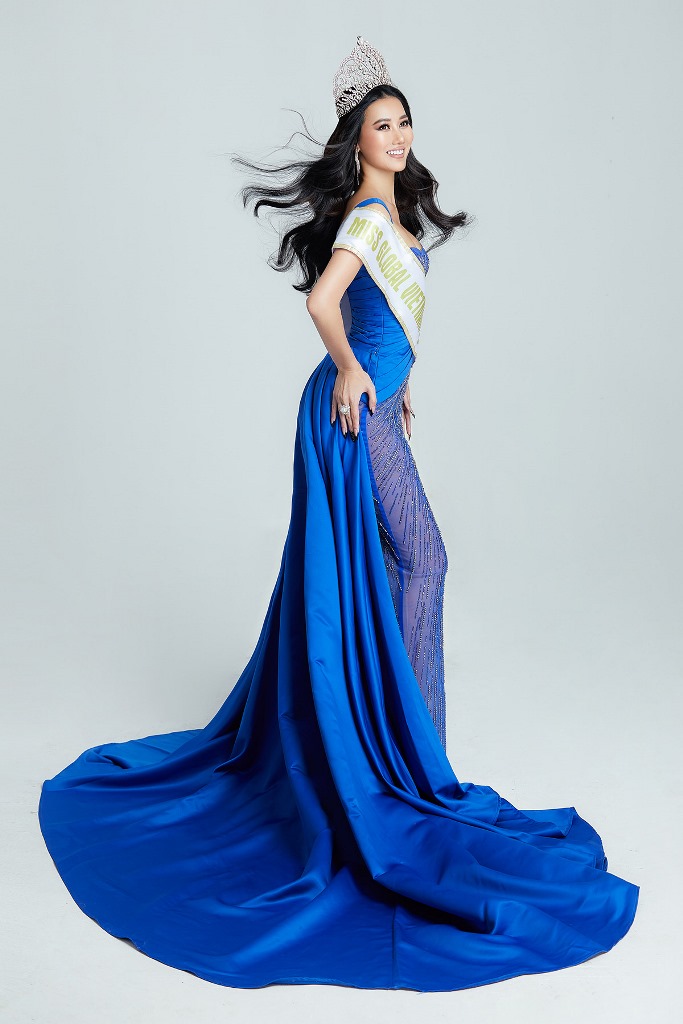 5. Bộ 5  Trang phục của NTK Vo Thanh Can3 Ngắm nhan sắc nóng bỏng của Bích Trâm   Đại diện Việt Nam tham dự Miss Global 2020