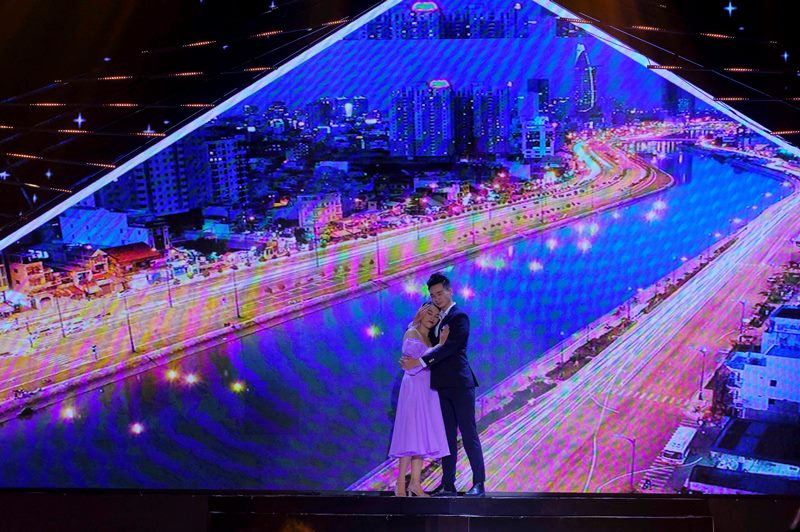 Vy Vân 7 Vy Vân kể chuyện tình yêu với chồng doanh nhân Pháp tại Cười Xuyên Việt 2020