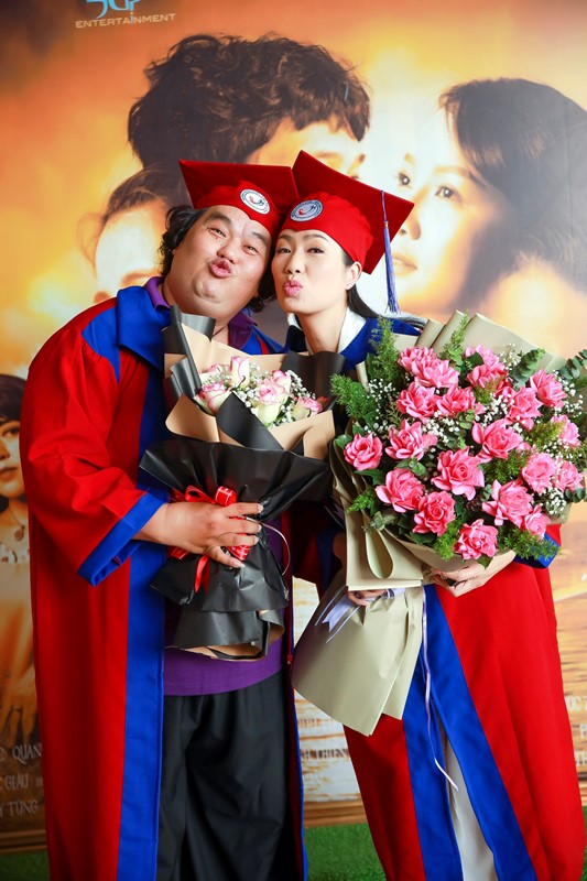 NSƯT Trịnh Kim Chi 2 NSƯT Trịnh Kim Chi hạnh phúc khi nhận bằng tốt nghiệp đạo diễn điện ảnh truyền hình