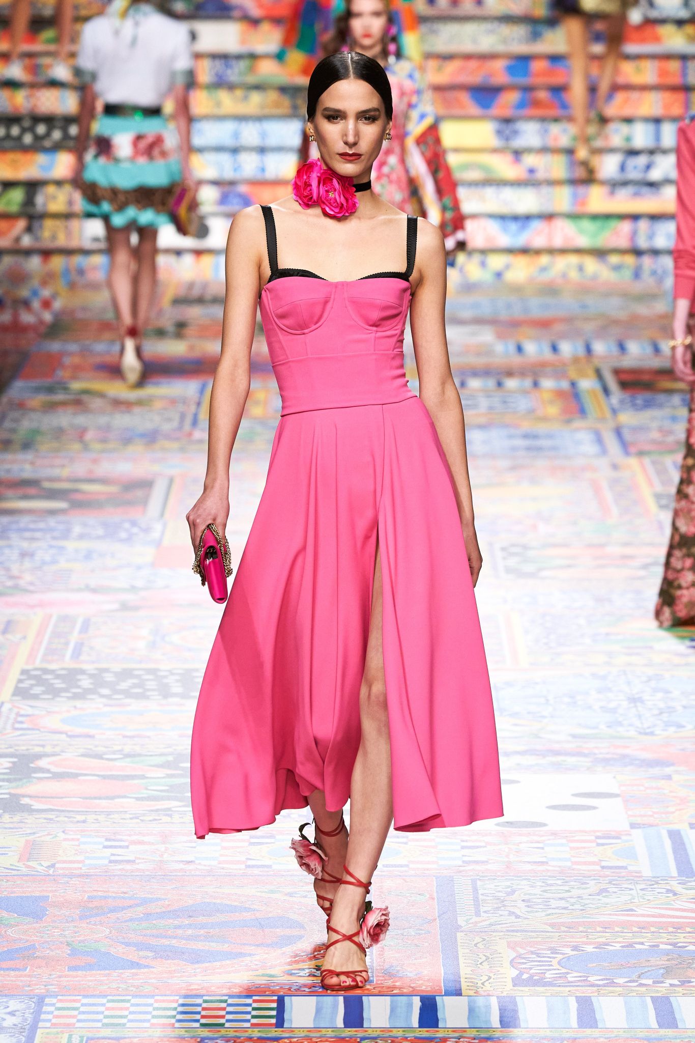 Candy Dolce   Gabbana  Bắt ngay xu hướng thời trang đến từ các thương hiệu nổi tiếng cho mùa Xuân – Hè 2021
