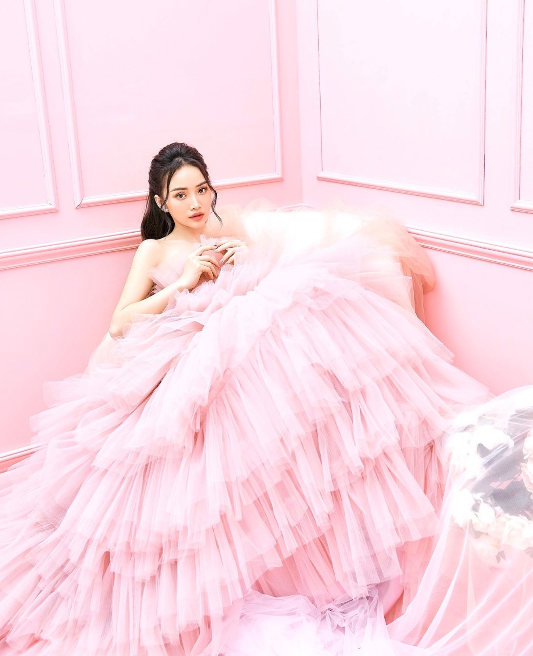 ha dan chi 4 Diễn viên, người mẫu Hà Đan Chi khiến fan bấn loạn bởi bộ hình mới đẹp như nàng thơ