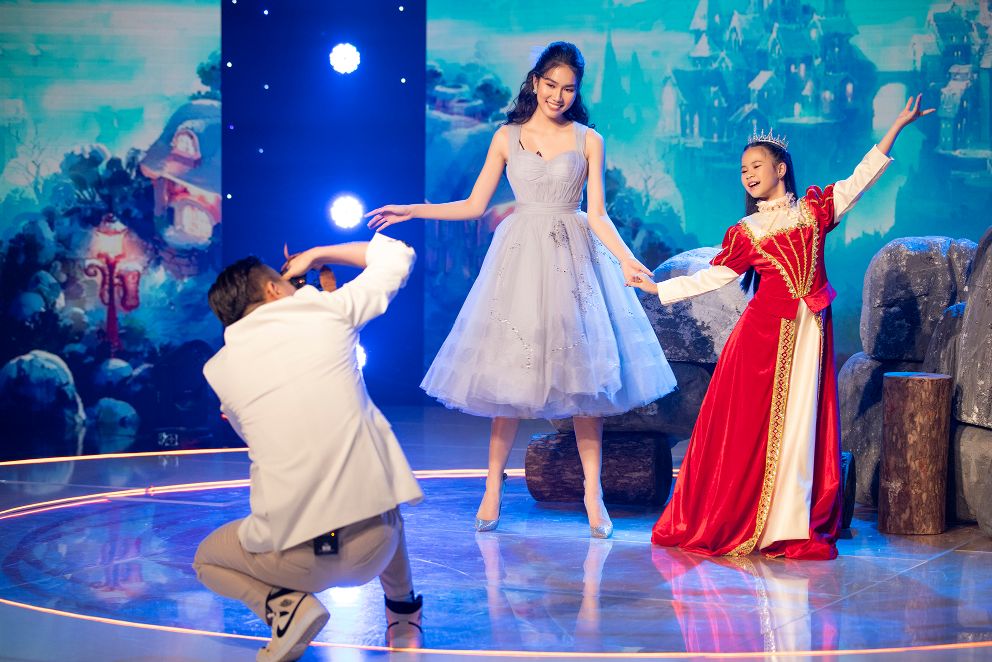 A hau Phuong Anh Sieu mau nhi17 Lọ Lem, Moana, công chúa tóc xù Brave đại náo sân khấu Siêu mẫu nhí 2021