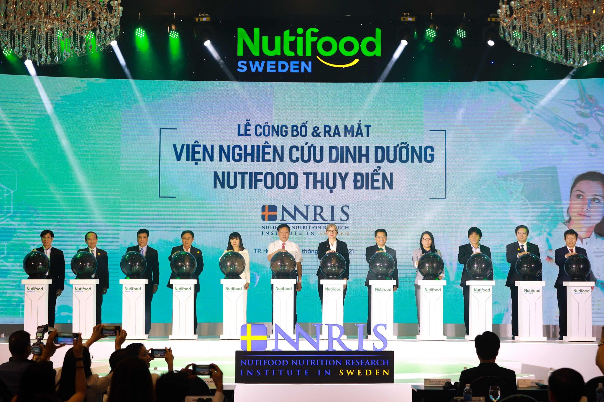 Nghi lễ công bố và ra mắt Viện nghiên cứu dinh dưỡng Nutifood Thuỵ Điển min Nutifood ra mắt viện nghiên cứu dinh dưỡng Nutifood Thụy Điển NNRIS