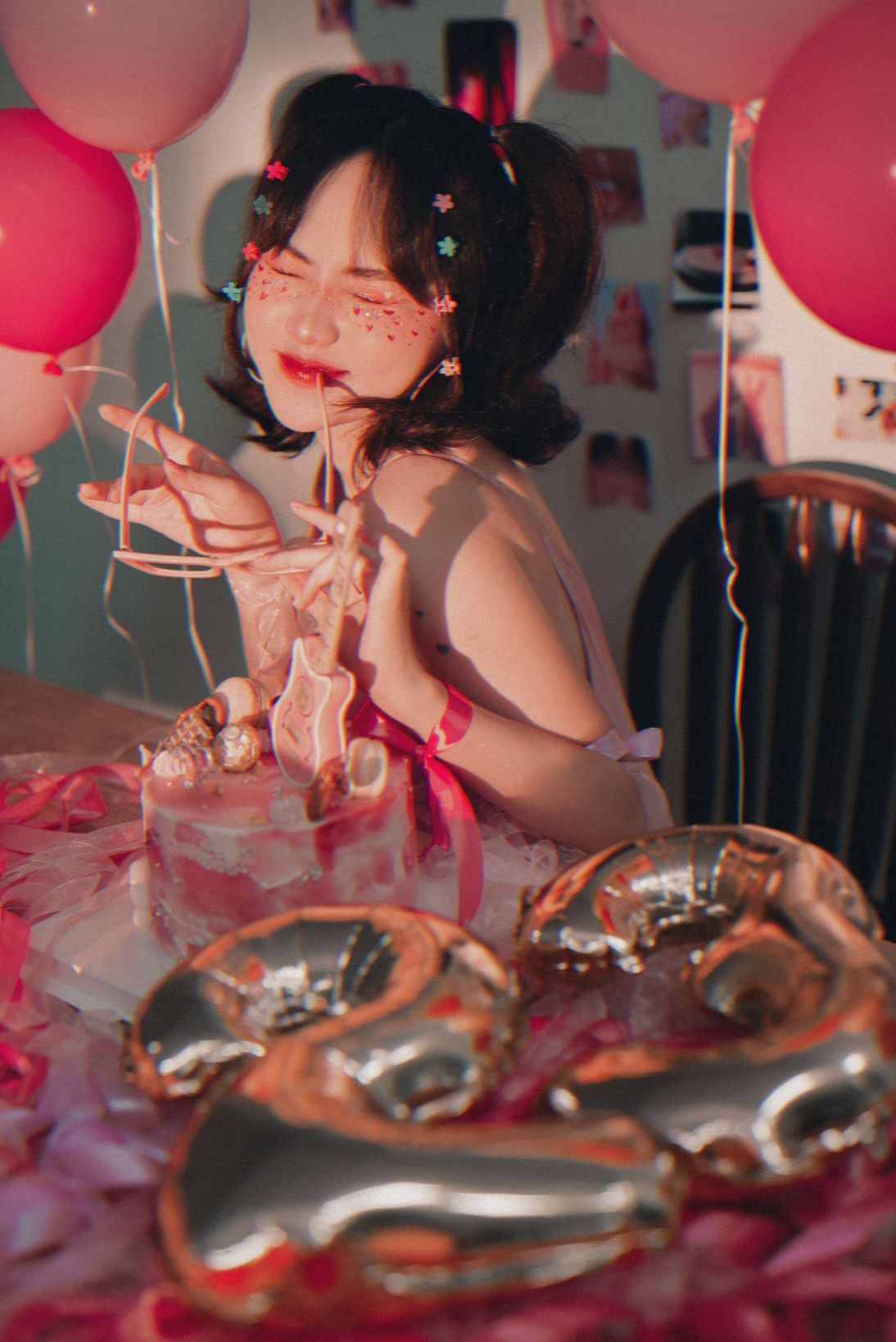 Ngô Lan Hương 3 Học trò Tóc Tiên tung bộ hình mới mừng sinh nhật lần thứ 23 và hé lộ dự án âm nhạc khủng